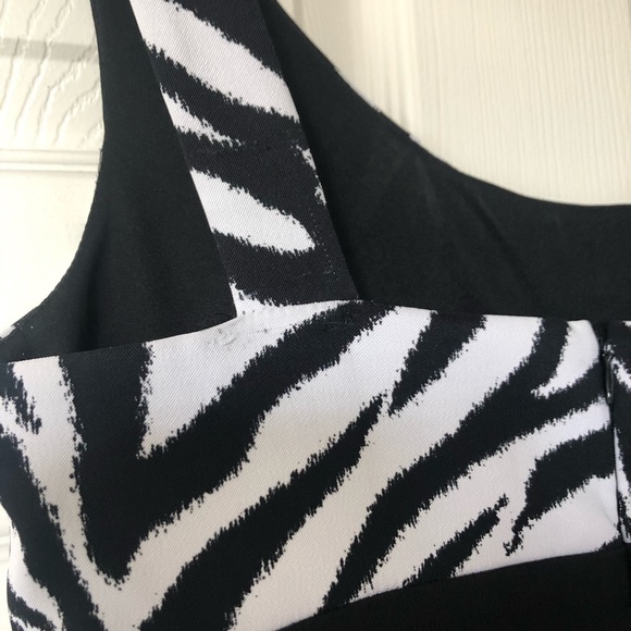 Zebra Print Dress 🦓 - Picture 3 of 4